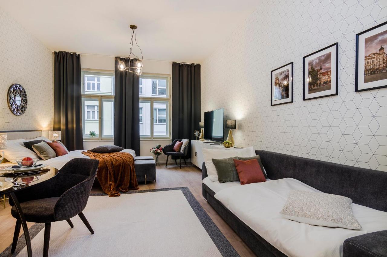 Royal Apartments Prague By Michal&Friends المظهر الخارجي الصورة