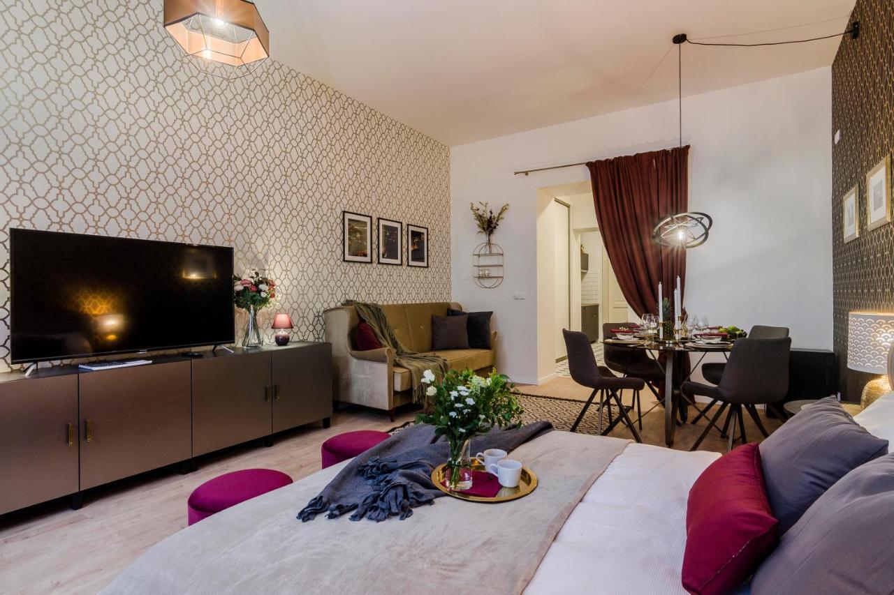 Royal Apartments Prague By Michal&Friends المظهر الخارجي الصورة